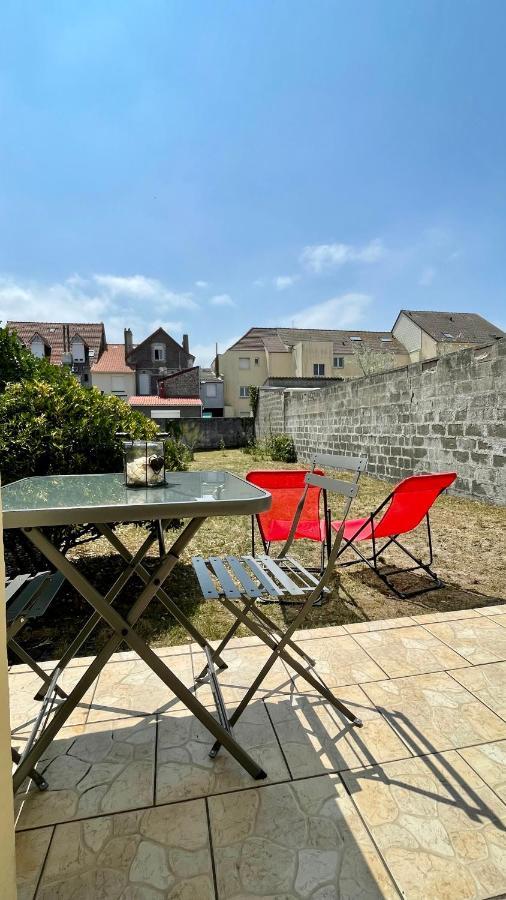 Appartement A Quelques Pas De La Plage Avec Jardin Merlimont-Plage Kültér fotó
